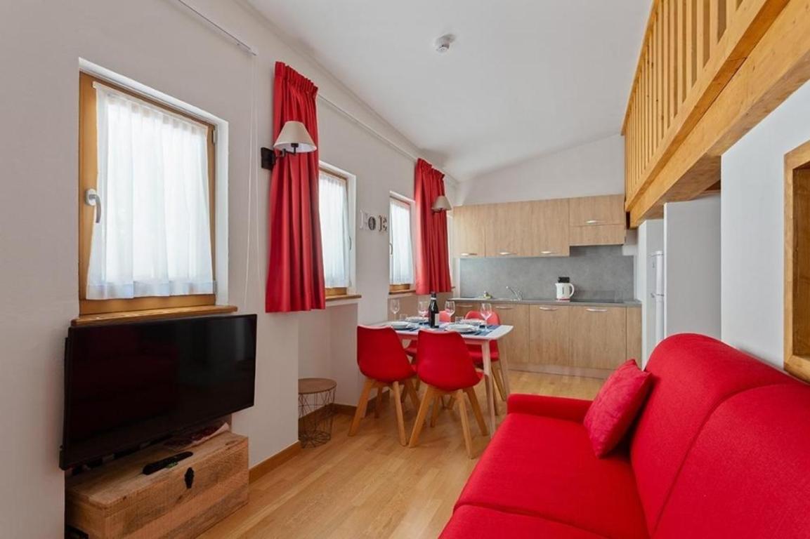 Gressoney Saint-Jean Apartments By Halldis Bagian luar foto