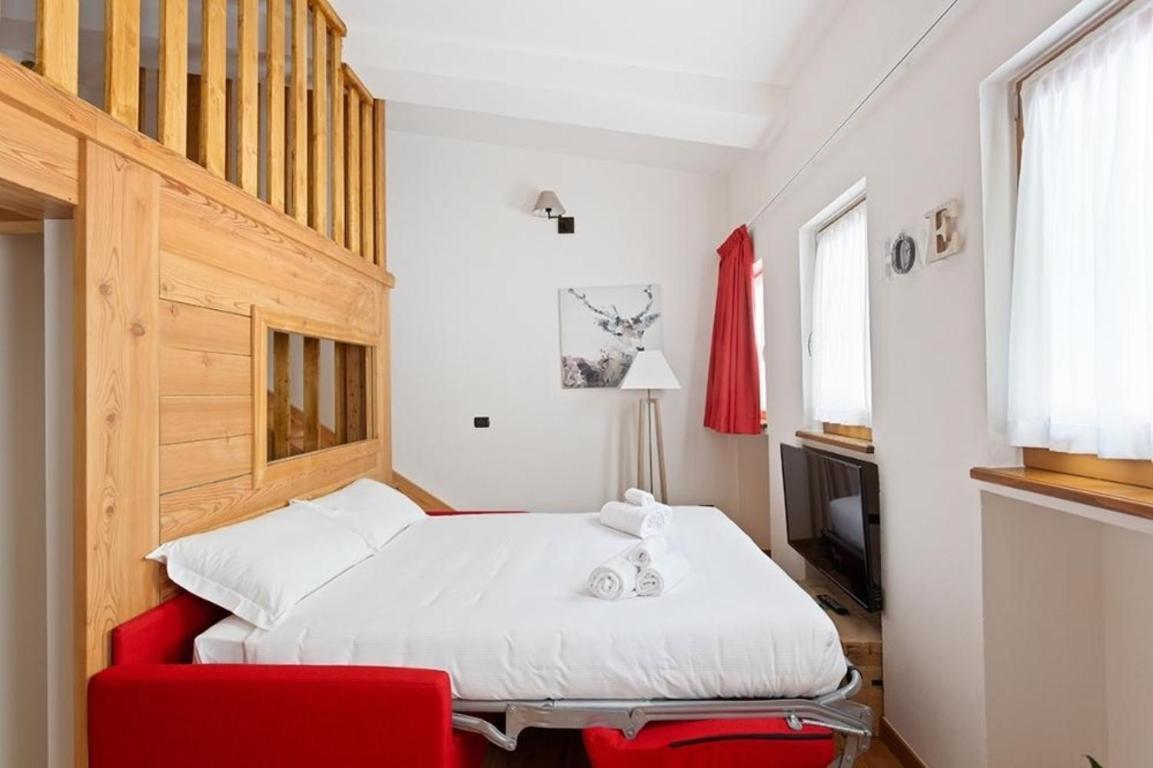 Gressoney Saint-Jean Apartments By Halldis Bagian luar foto