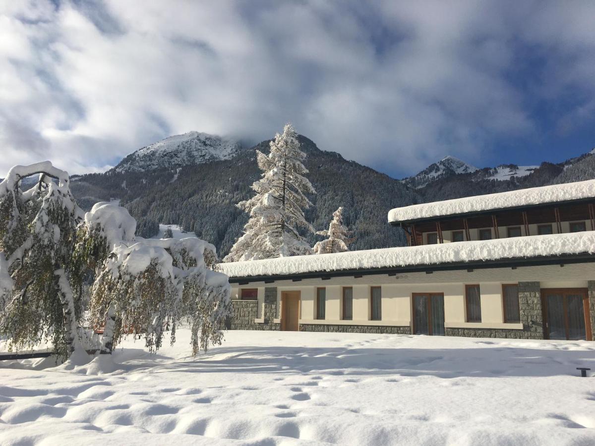 Gressoney Saint-Jean Halldis Apartments Bagian luar foto