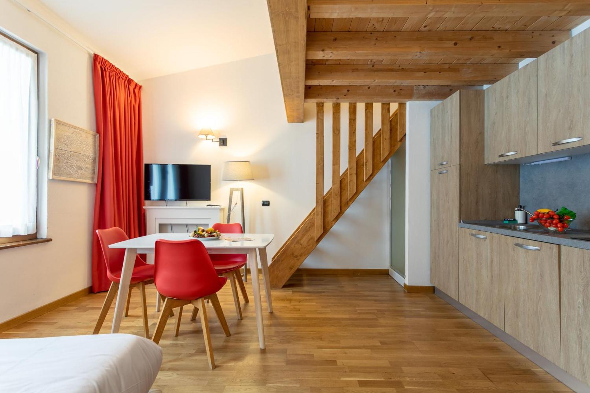 Gressoney Saint-Jean Halldis Apartments Bagian luar foto