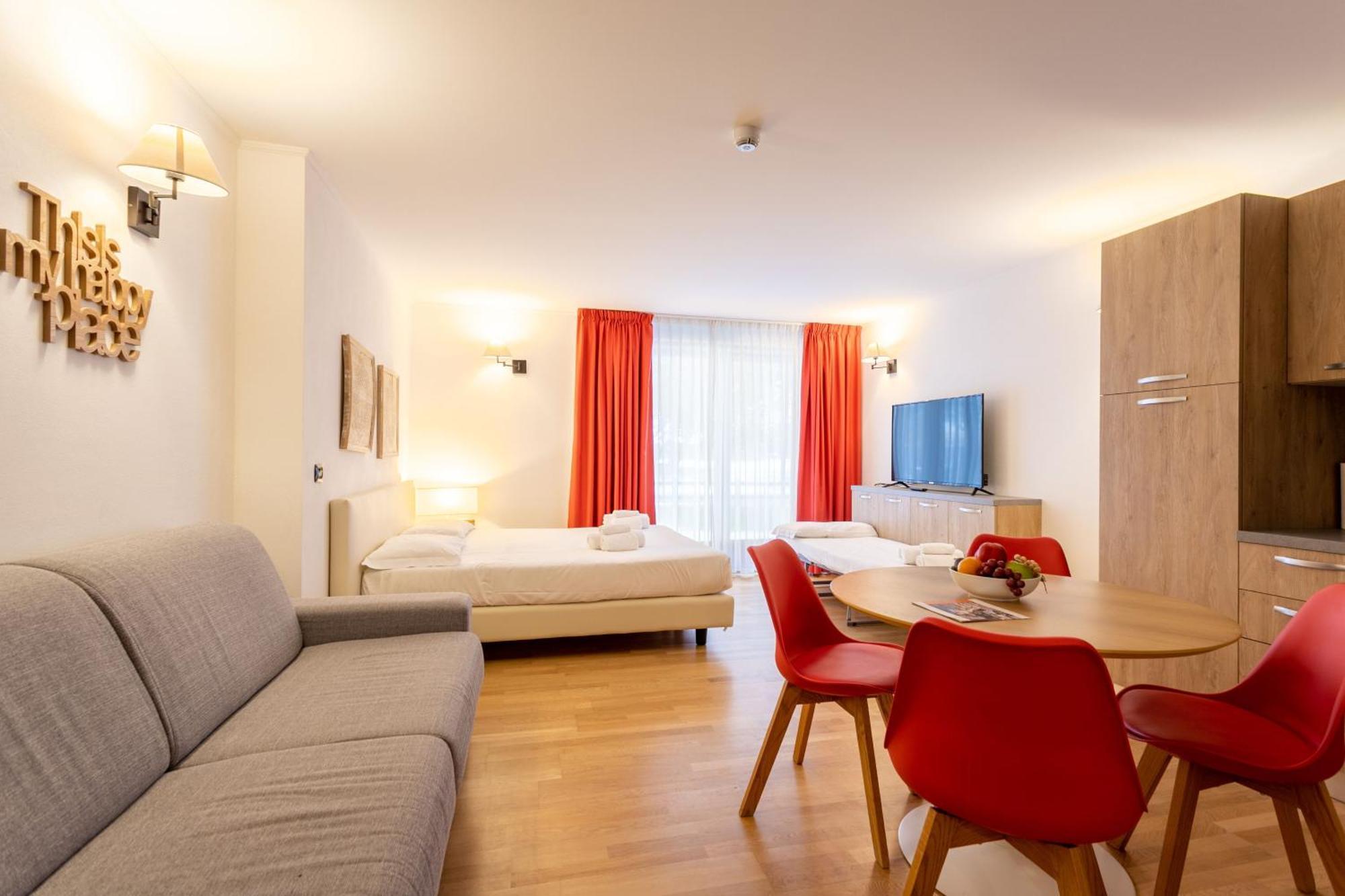 Gressoney Saint-Jean Apartments By Halldis Bagian luar foto